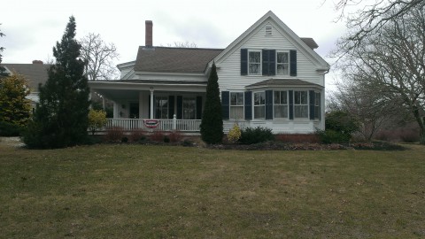 Cape Cod Vacation Rentals vs Bed and Breakfast