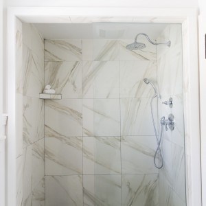 White and brown tiled shower